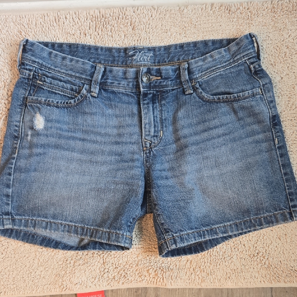 Old Navy Flirt Denim Shorts